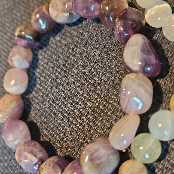 3 Crystal Stretch Bracelets - Picture 5 of 5